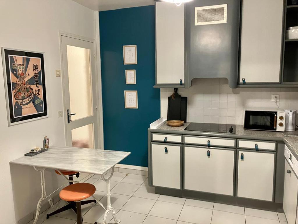 Maison Familiale Dans Une Rue Paisible Gouville-sur-Mer Exterior foto